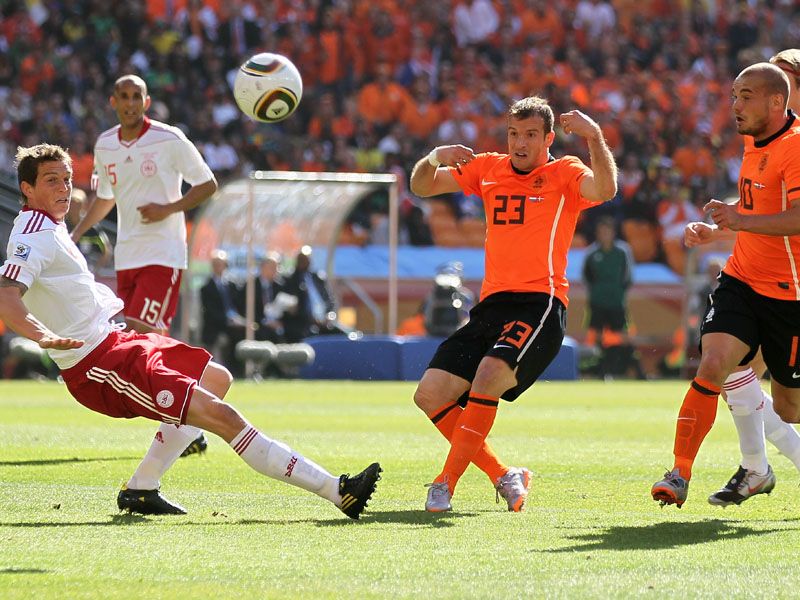 Rafael-Van-der-Vaart-Holland-World-Cup-2010-G_2465444