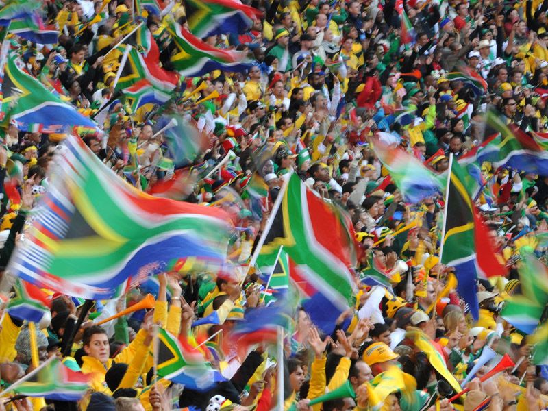 South-Africa-Fans-World-Cup-Group-A_2464260.jpg