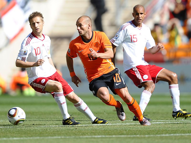 Wesley-Sneijder-Holland-World-Cup-2010-Group-_2465441