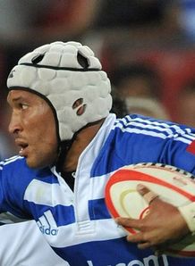 Gio Aplon bust v Pumas