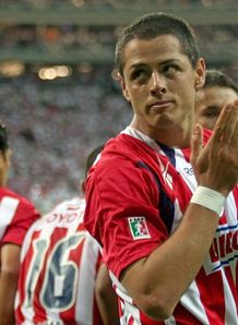 Hernandez helps down United