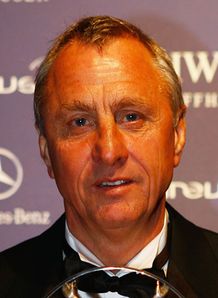 Cruyff slams 'anti-football'