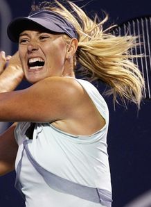 Sharapova wins in Stanford