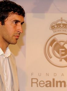 Raul leaves Real Madrid