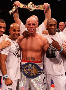 Rhodes eyes WBC title