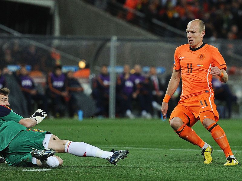  Holland 0 Spain 1  