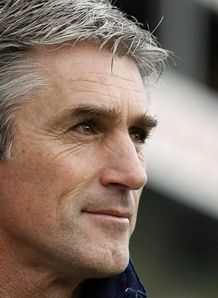 Irvine hails five-star Owls