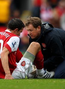 Gunners suffer RVP blow