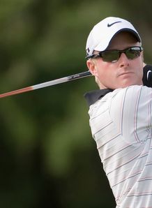Trio lead as race hots up
