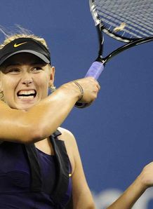 Sharapova in round three