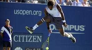 Djokovic v Monfils