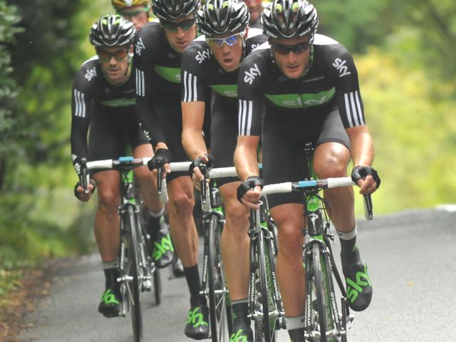 Team Sky to the fore at the front of the peloton