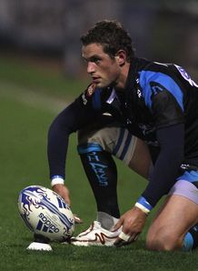 Nick Macleod eyeing up a kick Nick Macleod eyeing up a kick