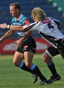 Riaan Viljeon pass against Pumas Riaan Viljeon pass against Pumas