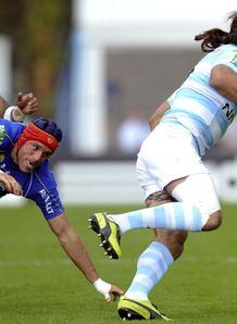 Sebastien Chabal gets away from Clermont Sebastien Chabal gets away from Clermont