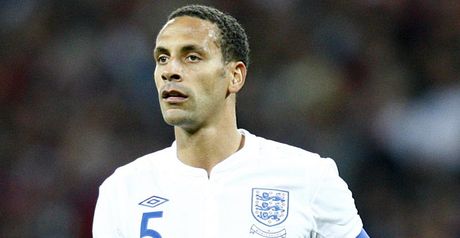 Utd boss backs Rio for Euros