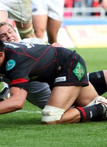 Jonny Fa amatuainu scoring against Leeds