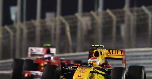 Vitaly Petrov and Fernando Alonso 14/11/2010