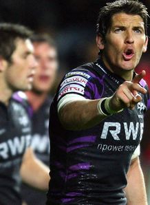 SKY_MOBILE James Hook - Ospreys SKY_MOBILE James Hook - Ospreys