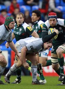 Nick Kennedy running against Leicester Nick Kennedy running against Leicester