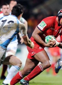 Toulouse s flanker Thierry Dusautoir v glasgow Toulouse s flanker Thierry Dusautoir v glasgow