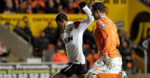 Blackpool-v-Man-United-Javier-Hernandez-Goal_2555166.jpg