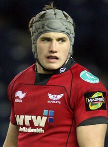 Jonathan Davies Scarlets red 2011