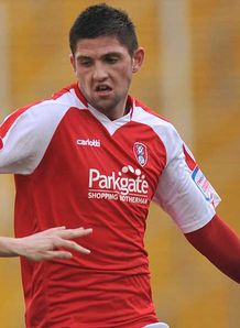 Picture of Liam Henderson