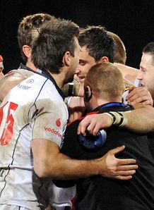 Ulster celebrate v Glasgow
