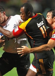 Bismarck du Plessis Sitiveni Sivivatu chiefs v sharks Bismarck du Plessis Sitiveni Sivivatu chiefs v sharks