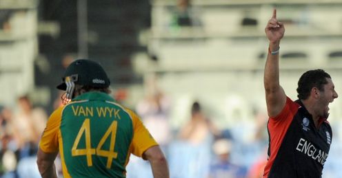 2011 World Cup Group B England v South Africa Chennai Tim Bresnan bowls Morne van Wyk