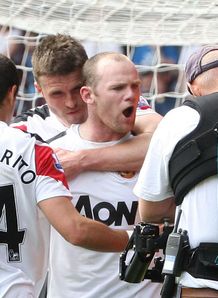 Rooney apologises over outburst