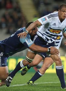 Juan de Jongh making a break for Stormers against Blues Juan de Jongh making a break for Stormers against Blues
