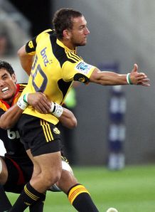 aaron cruden isaac ross chiefs v hurricanes aaron cruden isaac ross chiefs v hurricanes