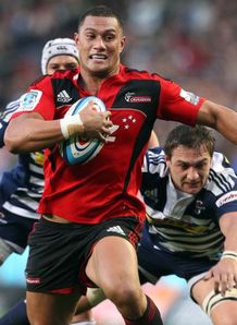 Robbie Freuan attack for Crusaders against Stormers Robbie Freuan attack for Crusaders against Stormers