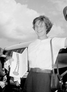 Anita Lonsbrough Anita Lonsbrough