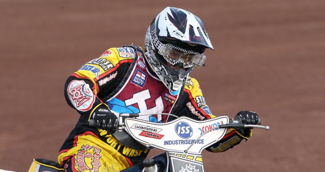 Hammers smash Belle Vue