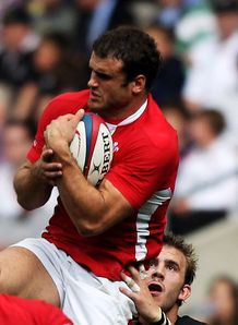 Jamie-Roberts-england-wales-082011_2632712.jpg