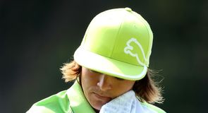 Rickie Fowler feels the heat.