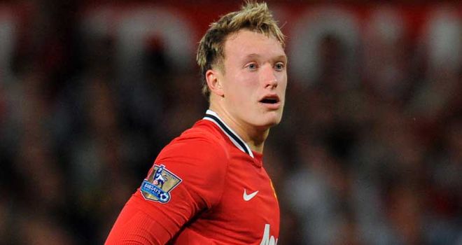Manchester United v Manchester City: Robson marvels at Phil Jones