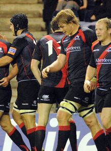Edinburgh celebrate Gregor Hunter s try