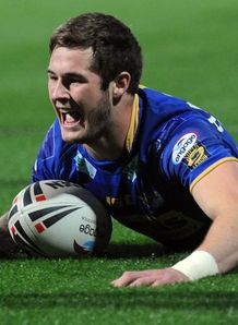 Rhinos repel rallying Giants Rhinos repel rallying Giants