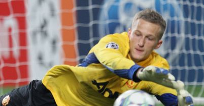 Lindegaard given OK by Danes
