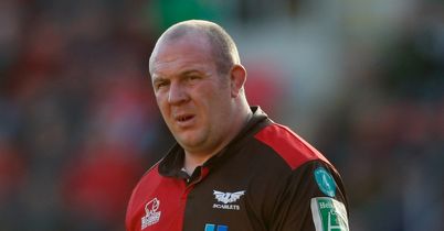 Thomas parts ways with Dragons