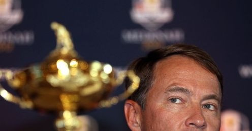 Love hints at Tiger selection