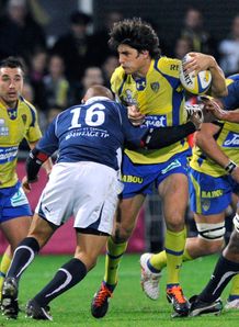 Clermont s French fly half David Skrela debut v agen Clermont s French fly half David Skrela debut v agen