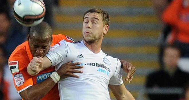 Davies makes injury comeback | Football News Davies makes injury comeback | Football News
