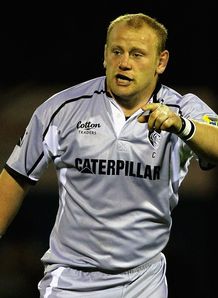 Dan Cole pointing for Leicester Tigers