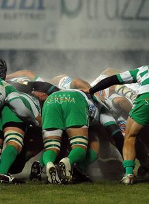 Aironi Rugby v Benetton Treviso scrum