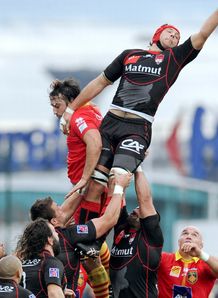 Lyon flanker Vincent Clement v perpignan Lyon flanker Vincent Clement v perpignan